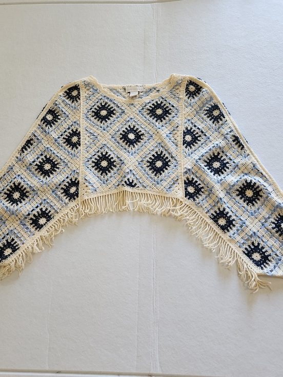 House of Harlow 1960 Cream, Navy & Light Blue Crochet Fringe Poncho Sweater - Picture 3 of 5